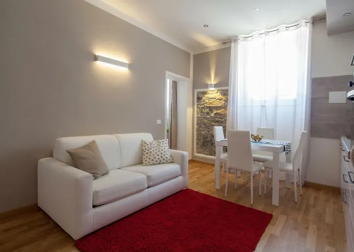 Leo\'S Home